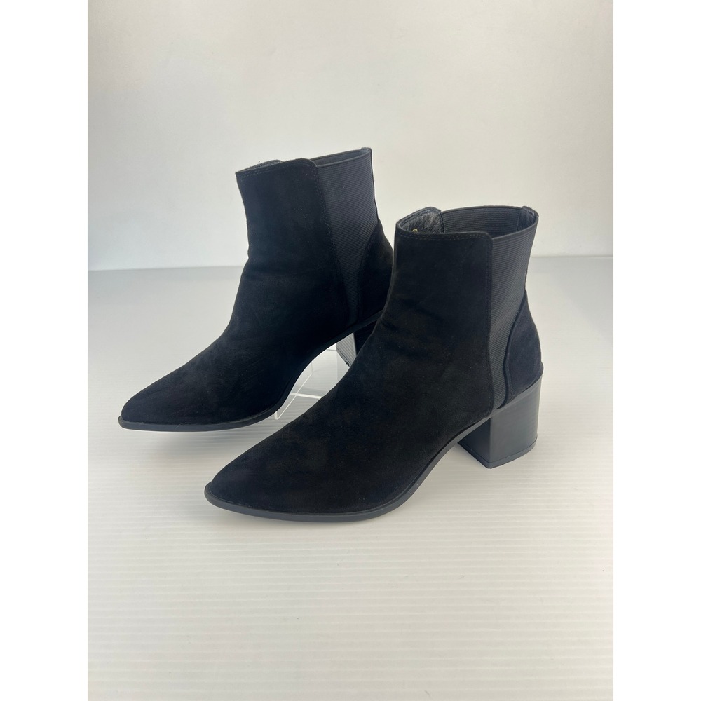 ZBY Black Faux Suede Pointed Toe Block Heel Ankle Boots Womens Size 8.5